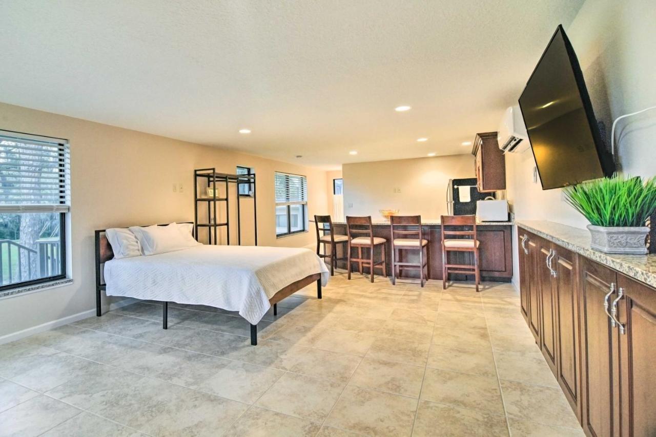 Sleek Largo Studio With Pond Less Than 7 Mi To Beach! Luaran gambar