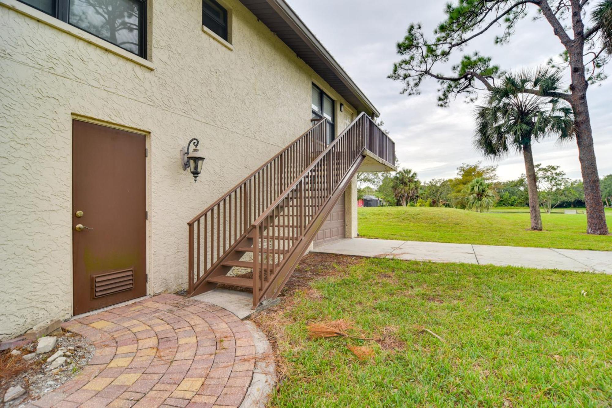 Sleek Largo Studio With Pond Less Than 7 Mi To Beach! Luaran gambar